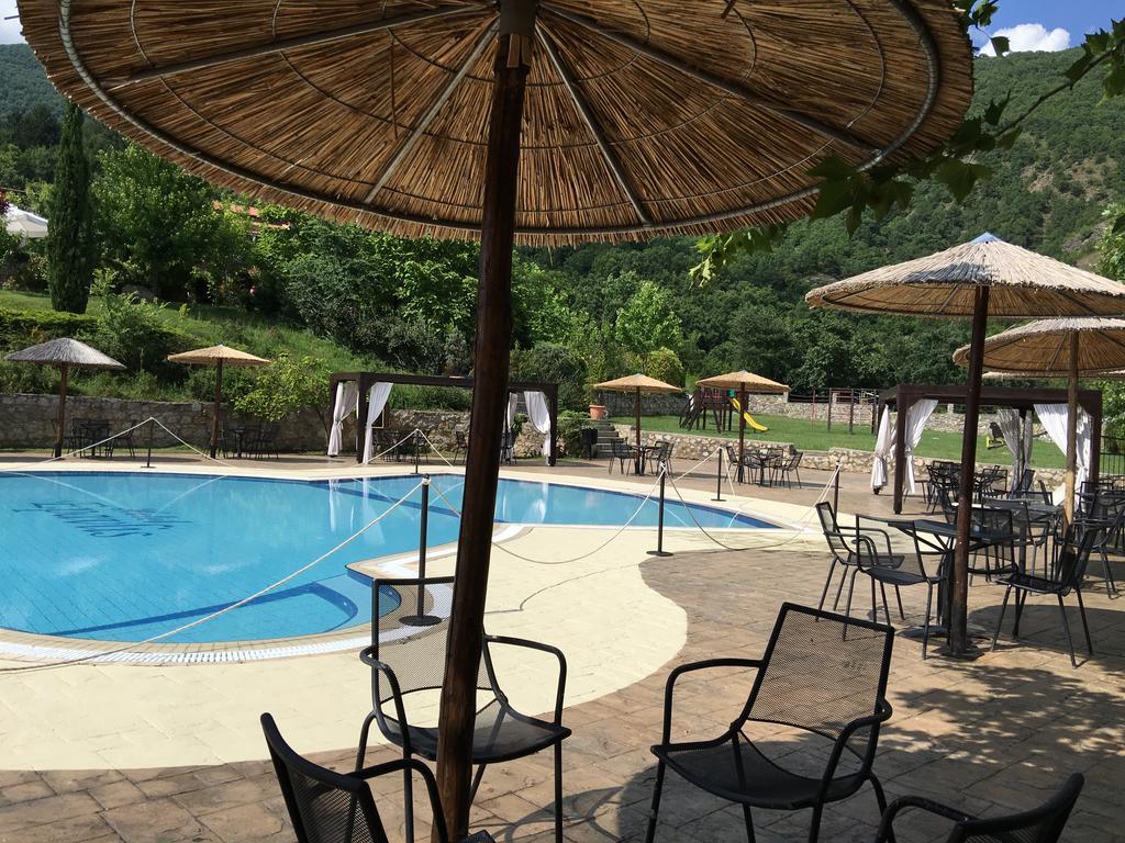 Hotel Epavlis Káto Poróïa 외부 사진