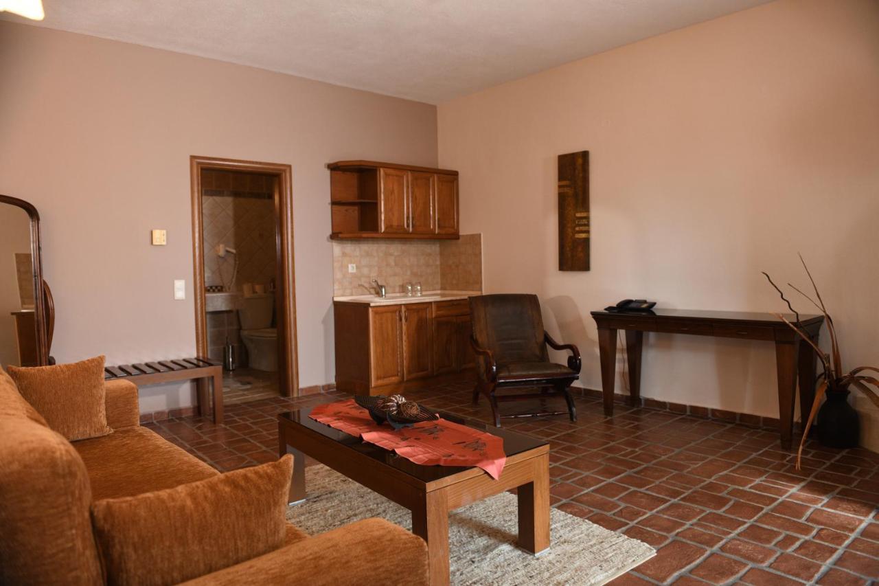 Hotel Epavlis Káto Poróïa 외부 사진